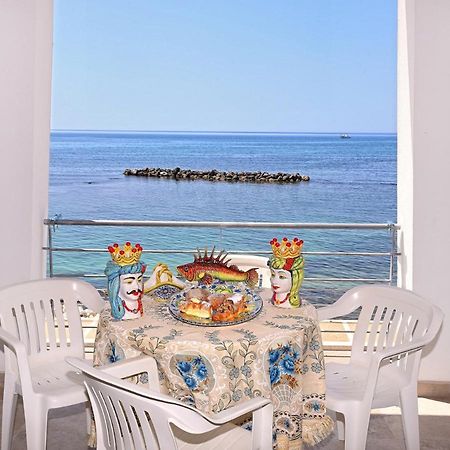 B&B Borgo Dello Stazzone Шакка Экстерьер фото